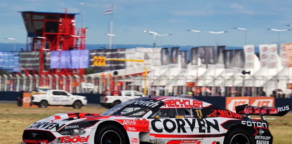 El Ford Mustang de Mariano Werner en pista.