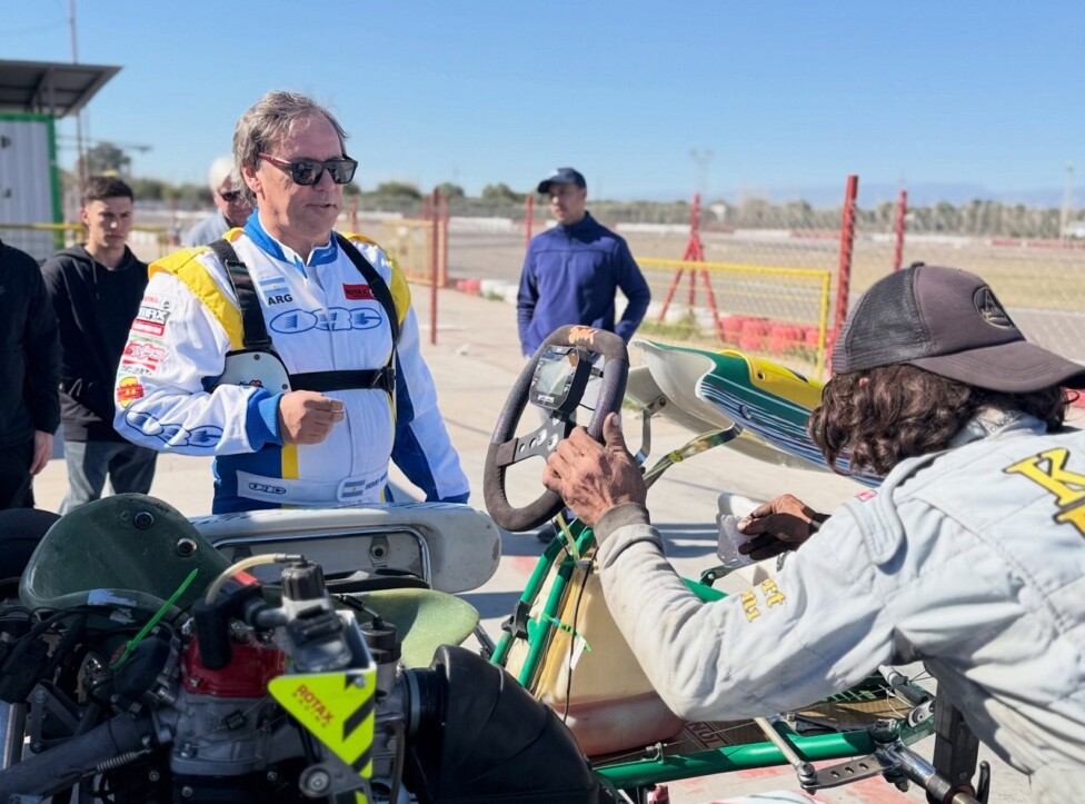 Henry Martin durante una jornada de entrenamiento en un karting en el complejo La Pista, Pocito.