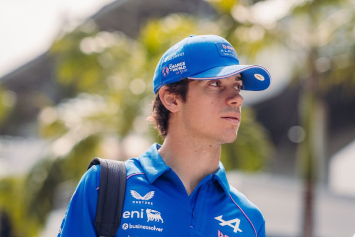 Franco Colapinto con la indumentaria de Alpine durante el fin de semana del Gran Premio de Malasia.
