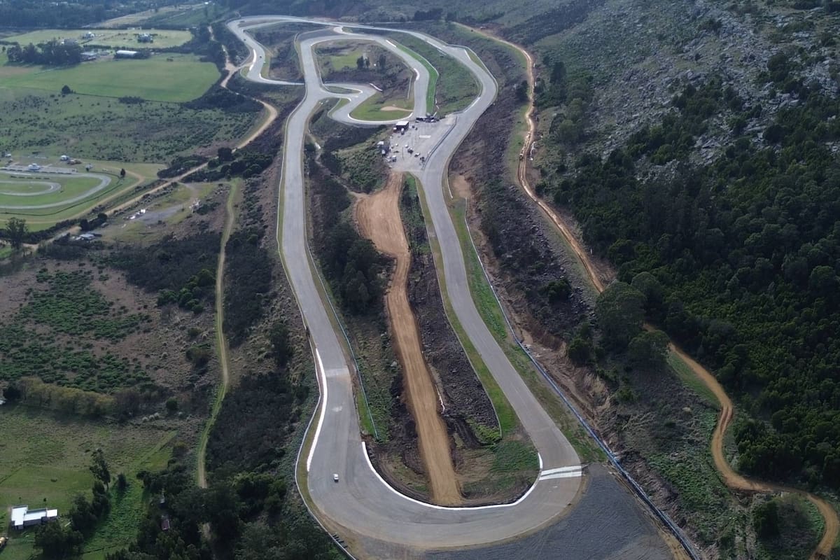 Vista aérea del autódromo Juan Manuel Fangio en Balcarce.