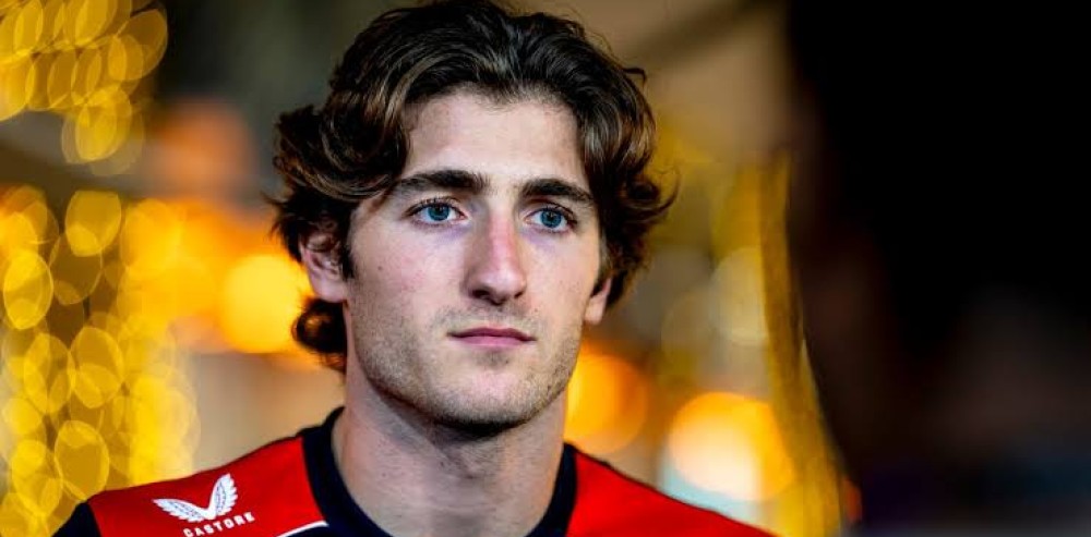 Retrato de Jack Doohan en el paddock de la Fórmula 1