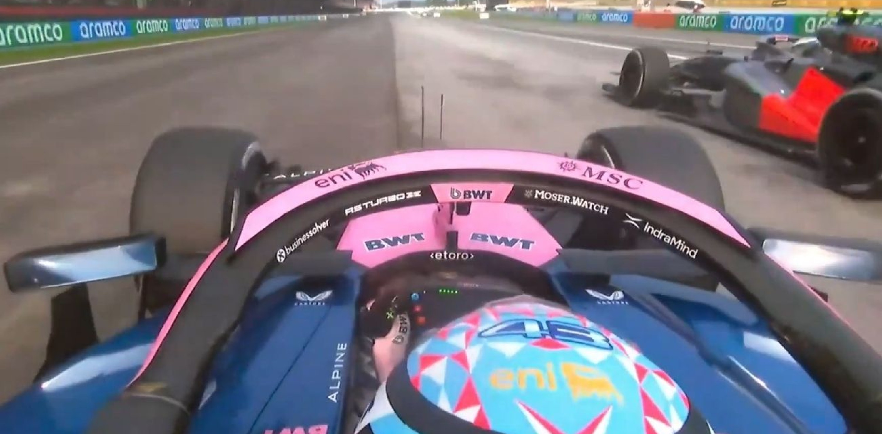 Franco Colapinto a bordo del monoplaza de Alpine durante el Gran Premio de Malasia de Fórmula 1 en Sepang.