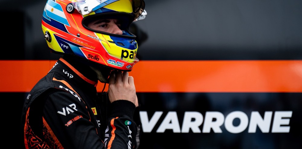 Nicolás Varrone con el equipo Van Amersfoort Racing en la Fórmula 2