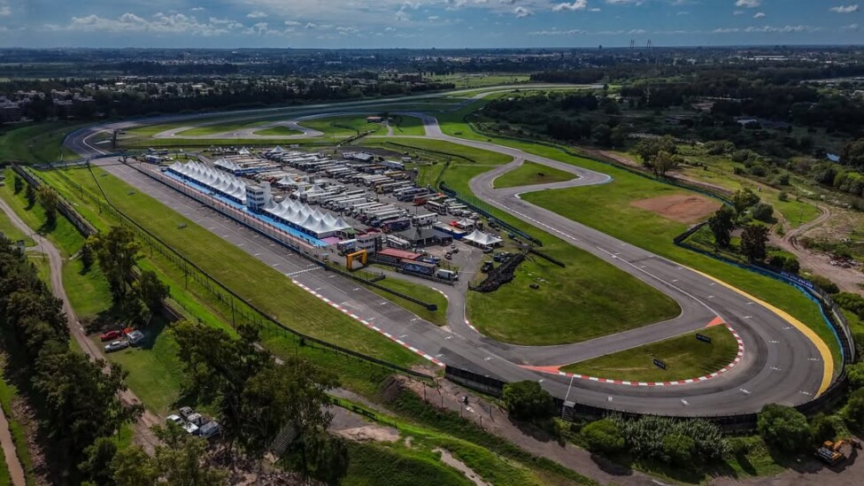 Vista aérea del autódromo Juan Manuel Fangio en Rosario