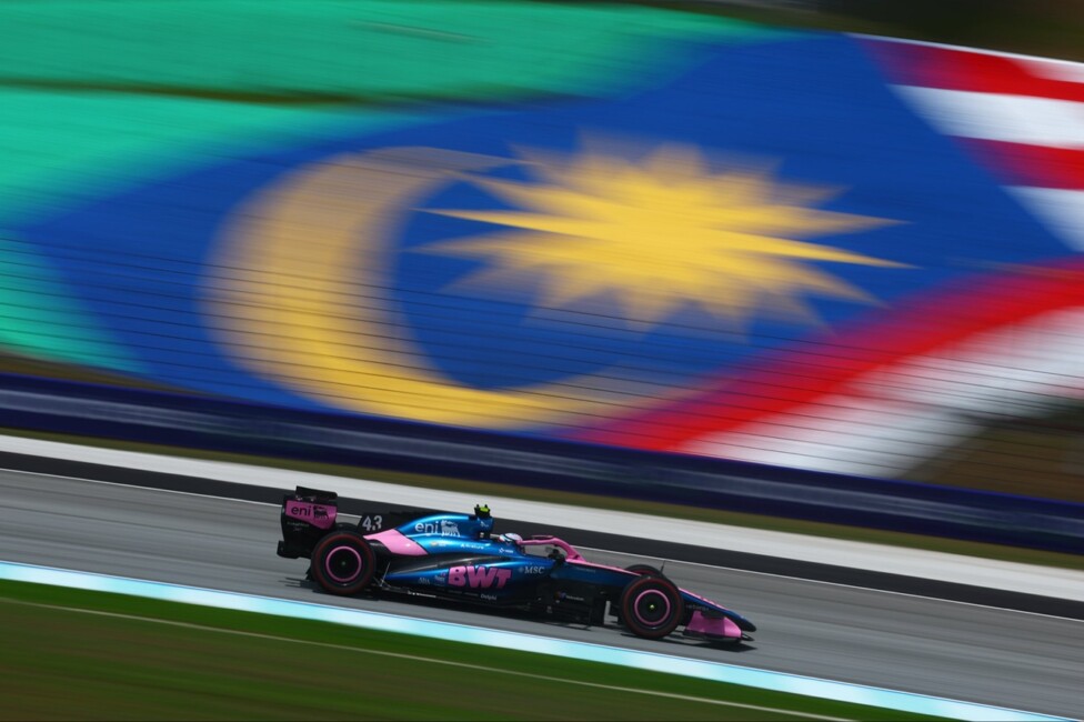 Franco Colapinto a bordo del Alpine A526 durante los ensayos en el circuito de Sepang