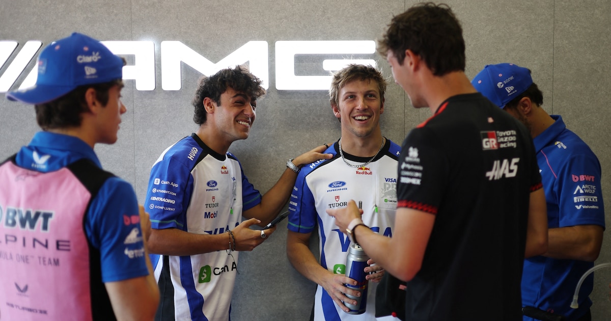 Pilotos de la Fórmula 1 reunidos durante el fin de semana de competencia.