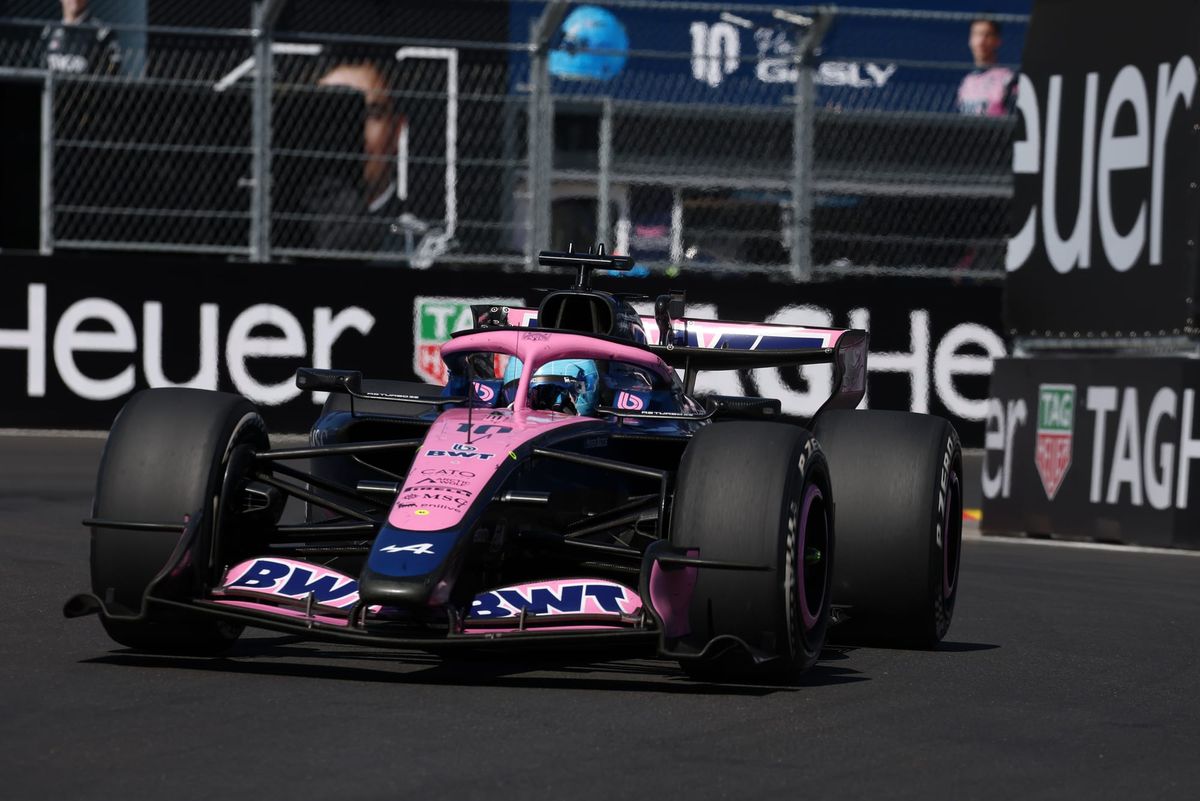 El monoplaza de Pierre Gasly en pista durante un fin de semana de competencia de la Fórmula 1.